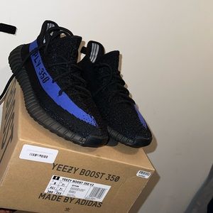 Yeezy 350 Dazzling Blue